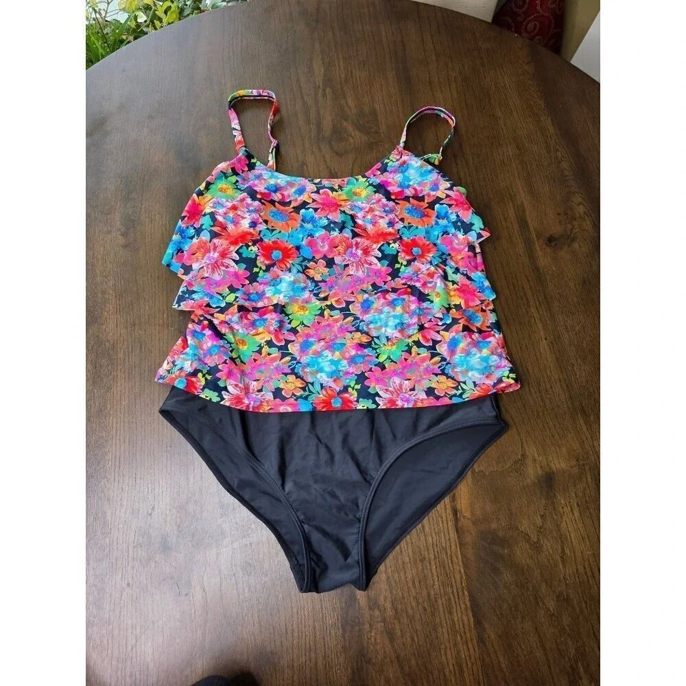 Island Pearls Island World Plus Size Women's Swimsuit Solid Floral Design W4